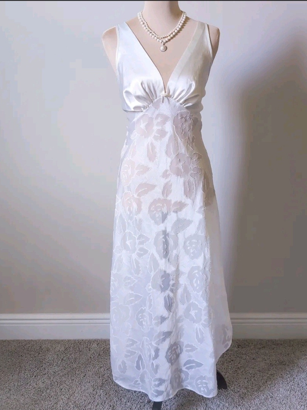Lucie Ann Floral Maxi Nightgown